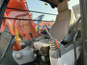 Excavadora usada Hitachi ZX130 de buen rendimiento 13 toneladas con bajas horas de trabajo a la venta - Product Image 4