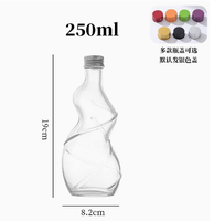Unregelmäßige spiralförmige Glasflasche mit buntem Schraubverschluss ROPP 28mm Deckel für Saft, Obstwein, Getränke, individuell drehbar