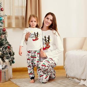 Nuevo Conjunto de Pijama Navideño de Punto a Rayas de Manga Larga con Cuello Elástico y Cintura Ajustable para Padres e Hijos - Product Image 2