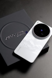 vivo X300 Ultra รุ่นใหม่ ปี 2026 ขายดี กล้อง ZEISS ระดับมืออาชีพ แบตเตอรี่ทรงพลัง พร้อมระบบชาร์จเร็วพิเศษ 100W FlashCharge หน้าจอ 6.82 นิ้ว - Product Image 4