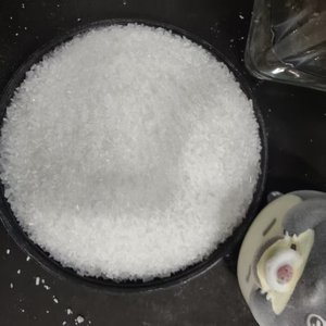 Tripolyphosphate <span class=keywords><strong>de</strong></span> <span class=keywords><strong>sodium</strong></span> (STPP) <span class=keywords><strong>de</strong></span> qualité alimentaire, pureté minimale <span class=keywords><strong>de</strong></span> 98 %, CAS 7758-29-4, pour une utilisation comme agent <span class=keywords><strong>de</strong></span> conservation <span class=keywords><strong>de</strong></span> l'eau dans la viande - Product Image 3