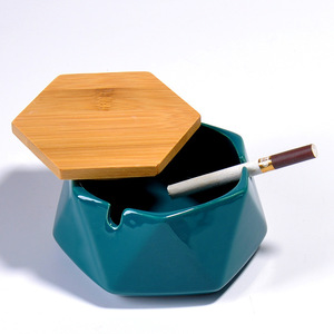 UKETA <span class=keywords><strong>Cendrier</strong></span> réutilisable <span class=keywords><strong>de</strong></span> <span class=keywords><strong>table</strong></span> coupe-vent en bambou <span class=keywords><strong>de</strong></span> haute qualité <span class=keywords><strong>Cendrier</strong></span> à cigares en céramique nordique avec couvercle - Product Image 1