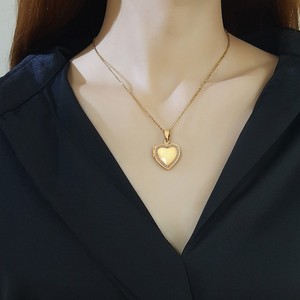 Medallón colgante de acero inoxidable para mujer, colgante de corazón de amor - Product Image 3