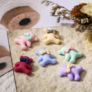 Paso Sico 11,5*13,5mm oso mate <span class=keywords><strong>3D</strong></span> <span class=keywords><strong>con</strong></span> corbata Color caramelo dibujos animados Kawaii resina decoración de <span class=keywords><strong>uñas</strong></span> diseño DIY - Product Image 2