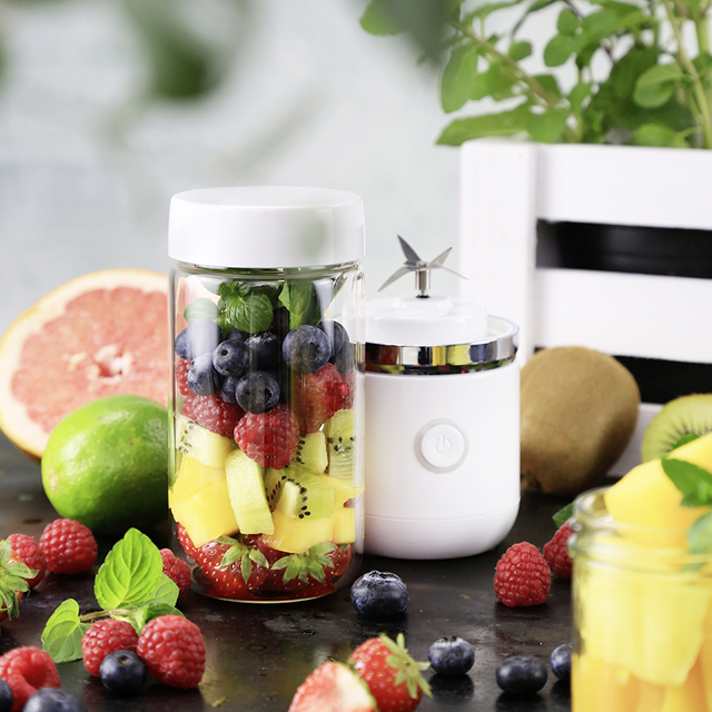 Sports Picnic Portable Fruit Vegetables Juicer Rechargeable Battery 380 ml USB Mini Portable Mixer Smoothie Fresh Juicer Blender