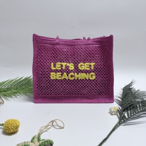 กระเป๋าถือสานปักลาย "LET'S GET BEACHING" สุดฮิต หรูหราสำหรับฤดูร้อนและชายหาด - Product Image 5