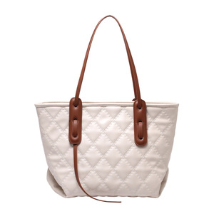 Sac fourre-tout matelassé de luxe en cuir pour femme, sacs à main et sacs à bandoulière à motif matelassé - Product Image 1