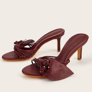 Chaussures à talons pour femme, sandales tendance à fleurs, talons à la mode - Product Image 3