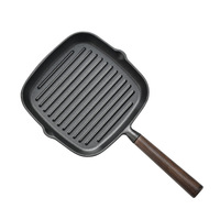 Wajan Panggang BBQ Ramah Lingkungan Bentuk Persegi 20cm Alas Datar dari Besi Cor untuk Steak Daging Sapi dengan Gagang Kayu