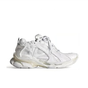 Chaussures de course rétro pour hommes de haute qualité, légères et multifonctionnelles, idéales pour la marche et le jogging - Product Image 2