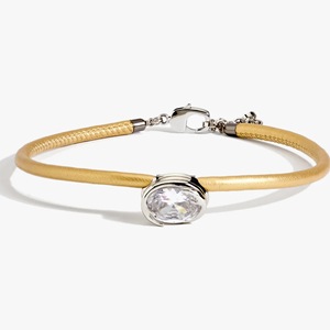 Collier court en acier inoxydable minimaliste pour femme avec grand zircon ovale et bracelet en cuir multicolore plaqué or 14 carats - Product Image 5