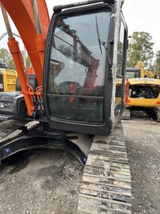 Hitachi Zaxis120 Mini pelle hydraulique sur chenilles utilisée à faible temps de travail d'occasion à bas prix Pompe à moteur Engrenage moteur inclus - Product Image 6