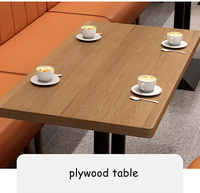 Tables et chaises de restaurant, table basse commerciale avec chaises, présentoir en bois massif, canapé et chaises de restaurant