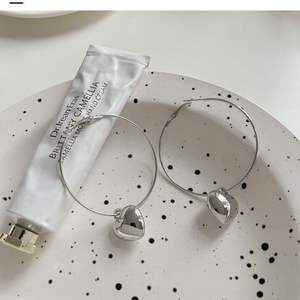 Odian Haute Qualité Coeur Stud Accessoires Boucles D'oreilles Or Couleur Personnalité Grand Rond En Acier Inoxydable Boucles D'oreilles Bijoux De Mode - Product Image 6