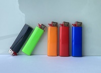 Briquet à silex en plastique portable Allume-cigare de cuisine en métal classique avec gaz
