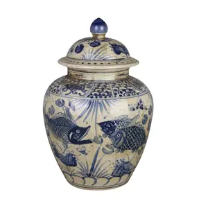 Jingdezhen 손으로 그린 위안 파란색과 흰색 텍스트 물고기 패턴 고대 중국 뚜껑 항아리 도자기 사원 항아리