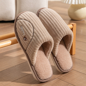 Chaussons d'intérieur et d'extérieur pour hommes et femmes, en coton, chauds et confortables, pour l'hiver et l'automne. - Product Image 5