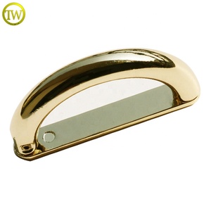 Anillo en D <span class=keywords><strong>de</strong></span> metal dorado para <span class=keywords><strong>carteras</strong></span>, venta al por mayor, herrajes para bolsos, hebilla <span class=keywords><strong>de</strong></span> cinturón en forma <span class=keywords><strong>de</strong></span> D para accesorios <span class=keywords><strong>de</strong></span> bolsos - Product Image 3