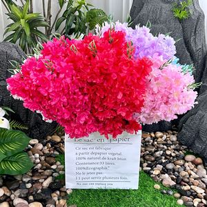 Fleurs artificielles Queyiyi, fleurs de cerisier artificielles, style B, grandes, à 5 branches, multicolores, en soie, pour décoration de mariage, accessoires pour allée - Product Image 4