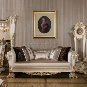 Divano Sezionale di Lusso in Tessuto Damascato Reale con Imbottitura in Spugna e Struttura in Legno Intagliato per Saloni di Ville e Residenze di Lusso - Product Image 4