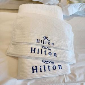 Juego de Toallas de Hotel y Spa 100% Algodón, 6 Piezas, Juego de Toallas de Baño de Lujo con Logotipo Personalizado - Product Image 2