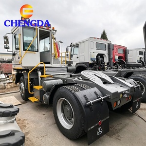 Nouveau tracteur portuaire <span class=keywords><strong>Sinotruk</strong></span> <span class=keywords><strong>Howo</strong></span> 4x4 4x2 6 roues - Product Image 2