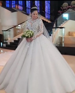 S4336F Drop Shipping Nouvelle Robe <span class=keywords><strong>de</strong></span> <span class=keywords><strong>mariée</strong></span> à manches longues en dentelle avec strass <span class=keywords><strong>de</strong></span> luxe <span class=keywords><strong>de</strong></span> haute qualité avec <span class=keywords><strong>grande</strong></span> queue personnalisée - Product Image 4