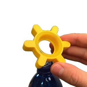 ที่เปิดขวดแบบหมุน พลาสติกสีเหลือง อุปกรณ์ครัวสำหรับบ้านและบาร์ เปิดง่าย ไม่ทำร้ายมือ ที่เปิดขวดแบบสร้างสรรค์ - Product Image 1