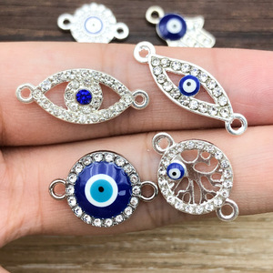 Colgante de Ojo Turco de Formas Variadas con Aleación de Diamantes de Imitación para Accesorios de Joyería DIY - Product Image 3