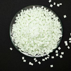 เม็ดพลาสติกไนลอน 66 คาร์บอนไฟเบอร์ PA66 GF15% เรซินบริสุทธิ์ สำหรับทำฝาครอบเครื่องยนต์ - Product Image 3