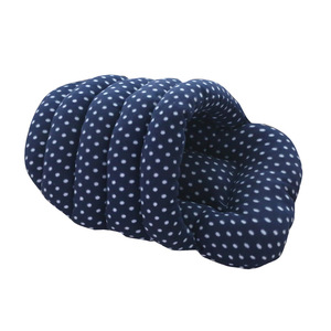 Cama para gatos de forma ovalada, rellena de fibra, suave, para dormir, cálida para el invierno, casa pequeña para gatos, lavable a mano, nido largo tipo pantufla. - Product Image 1