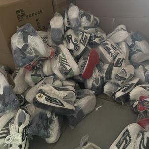 Zapatillas Deportivas Casuales Unisex de Diferentes Tipos, Precio de Liquidación, Venta al Por Mayor, Hechas en China - Product Image 4