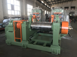 सिलिकॉन/रबर मिश्रण के लिए 12 इंच XK-300 दो रोल मिल स्वचालित मिक्सर पंप के साथ खुली मिल - Product Image 4