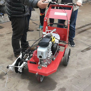Machine de marquage routier à poussée manuelle, alimentée au carburant, moteur portable pour la peinture de lignes sur les terrains de sport - Product Image 1