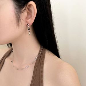 Colliers pendentifs en forme de cœur en argent S925 plaqué rhodium avec zircone cubique 5A, bijoux de mode au design minimaliste Dylam pour femmes - Product Image 4