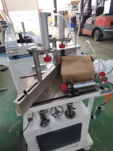 JUNDE Small 2.2KW Pneumatic CNC Aluminum and UPVC Profiles End Milling Machine for Window and door <b>Frames</b> Processing - Product Image 4