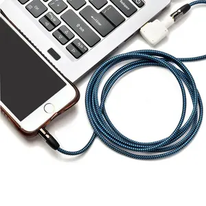 Preiswerter AUX-Audio-Kabel 3,5mm Jack 3,5mm Stecker zu Stecker Stereo-Aux-Kabel für Kopfhörer Autolautsprecher Computer-Aux-Schnur