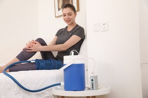 CRYO PUSH Venta al por mayor <span class=keywords><strong>Rodilla</strong></span> Sistema <span class=keywords><strong>de</strong></span> <span class=keywords><strong>terapia</strong></span> <span class=keywords><strong>de</strong></span> frío Rehabilitación Equipo <span class=keywords><strong>de</strong></span> fisioterapia después <span class=keywords><strong>de</strong></span> la cirugía - Product Image 2