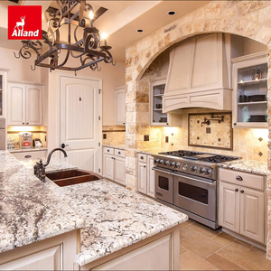 Ensemble d'armoires de cuisine Alland Building Materials, style classique du vieux monde, blanc, avec plans de travail en granit. - Product Image 1