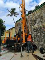 Portable 12Bar 18T 200m Diesel Engine Core Drilling Rig Crawler Monted Water Well avec pompe et moteur