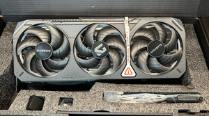 GeForce RTX 5070 12GB GDDR7 de GIGABYTE Ice SFF OC 192-Bit PCI-E5.0 GPU para Estación de Trabajo con Aceleración de IA y Ray Tracing - Product Image 5