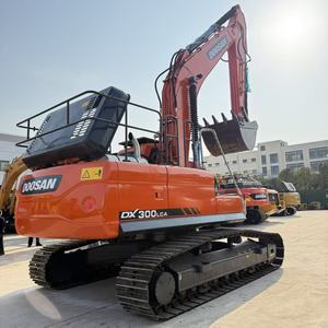 Excavadora de cadenas Doosan DX300 de segunda mano de alta calidad con motor y pocas horas de trabajo - Product Image 1