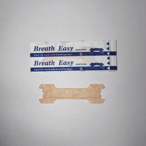 Tiras Nasales Breathe Right, Tiras Nasales Eficaces Anti-Ronquidos para Resfriados, Alergias, Mejora del Sueño con una Mejor Respiración - Product Image 4