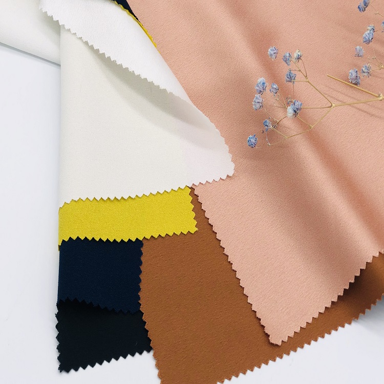 Дорогой шелк 100% полиэстер Вес 147GSM ширина 57/58 "маленький шелковый креп