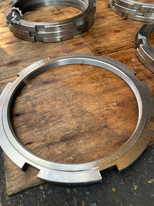 LI ZUAN ZAX110 gruppo di viaggio escavatore per componenti di azionamento finale cina all'ingrosso dado tipo metrico dado a vite - Product Image 4