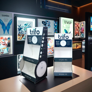 Hiện đại vuông hiển thị các tông đứng Robot Máy hút bụi phong cách cửa hàng siêu thị sản phẩm khuyến mãi hiển thị hiển thị - Product Image 1