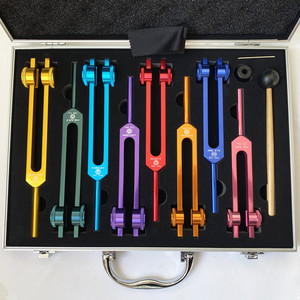 Juego de diapasones de colores: 126.22, 136.1, 141.27, 172.06, 194.18, 210.42, 221.23 om - Product Image 2