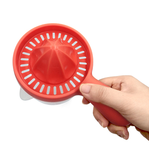 Exprimidor de Limones de Plástico con Taza Medidora, Exprimidor Manual 01BA069 01BA069 - Product Image 5