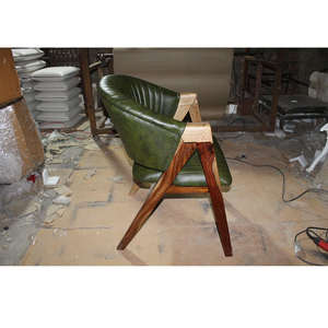 Chaise de bar en métal de style industriel avec assise en cuir, tabouret en fer durable et abordable pour café, cuisine et restaurant - Product Image 3