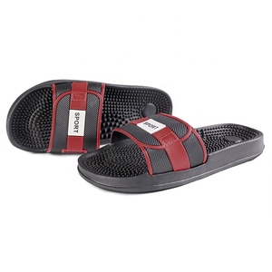 Pantoufles d'extérieur pour hommes de haute qualité Sandales à glissière avec logo personnalisé avec <span class=keywords><strong>mules</strong></span> légères à la mode pour l'hiver - Product Image 2